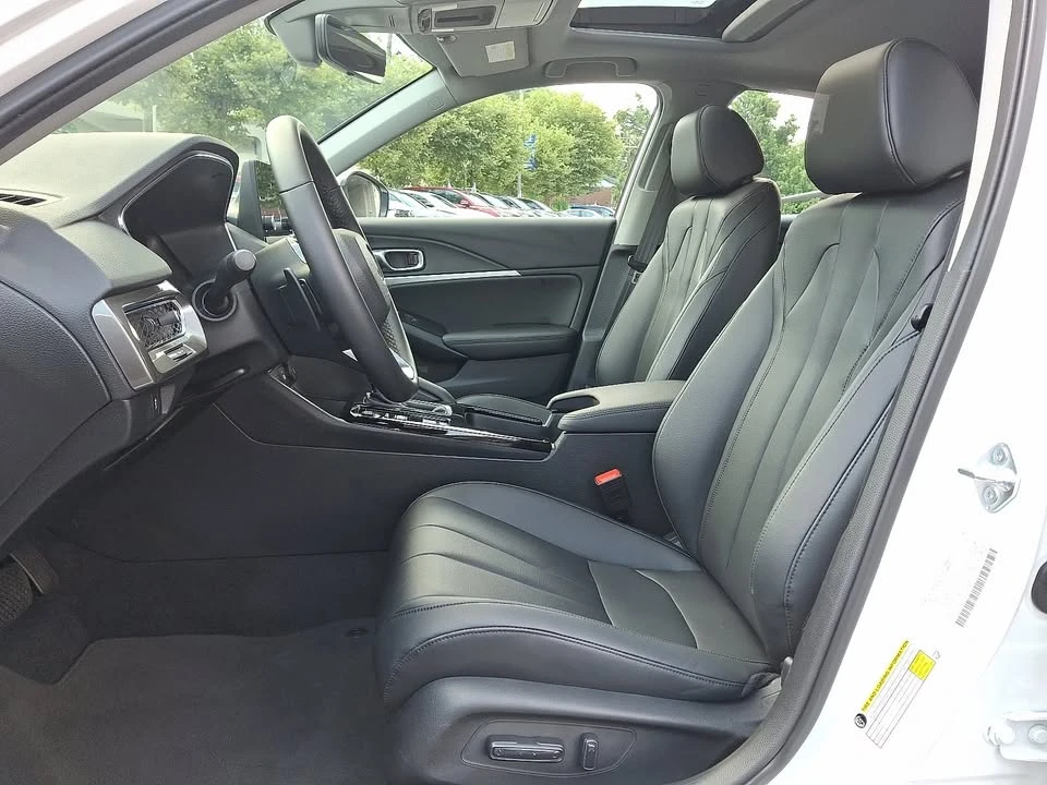 2025 Acura Integra 5th Gen - Image 14 of 19