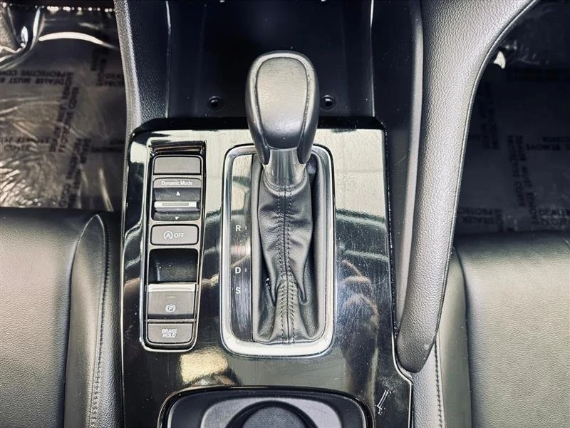 2025 Acura Integra 5th Gen - Image 17 of 19