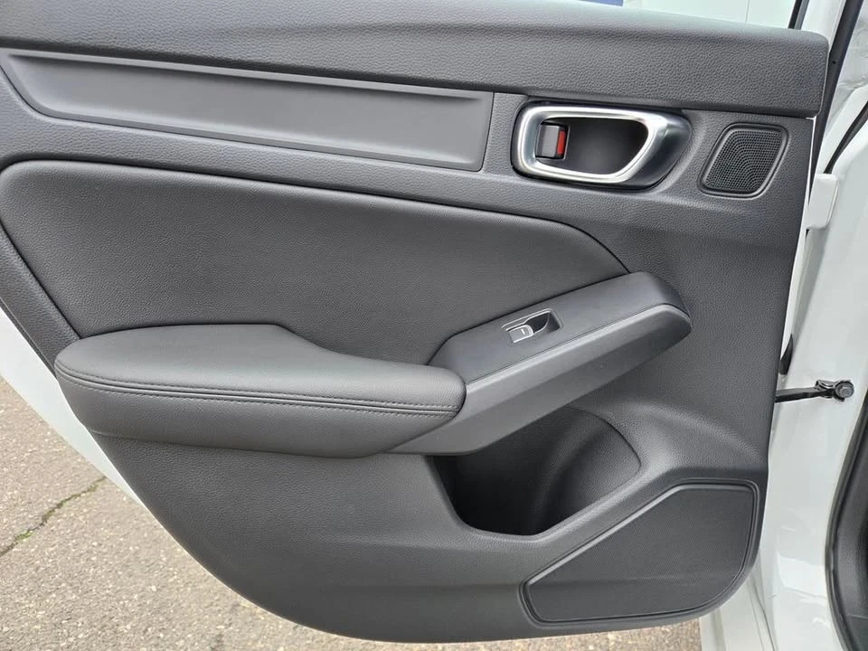 2025 Acura Integra 5th Gen - Image 12 of 18