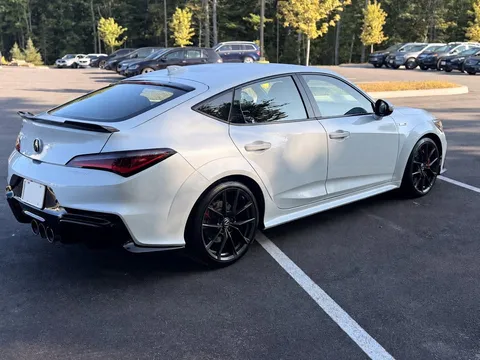 2025 Acura Integra Type S 5th Gen - Image 4 of 13