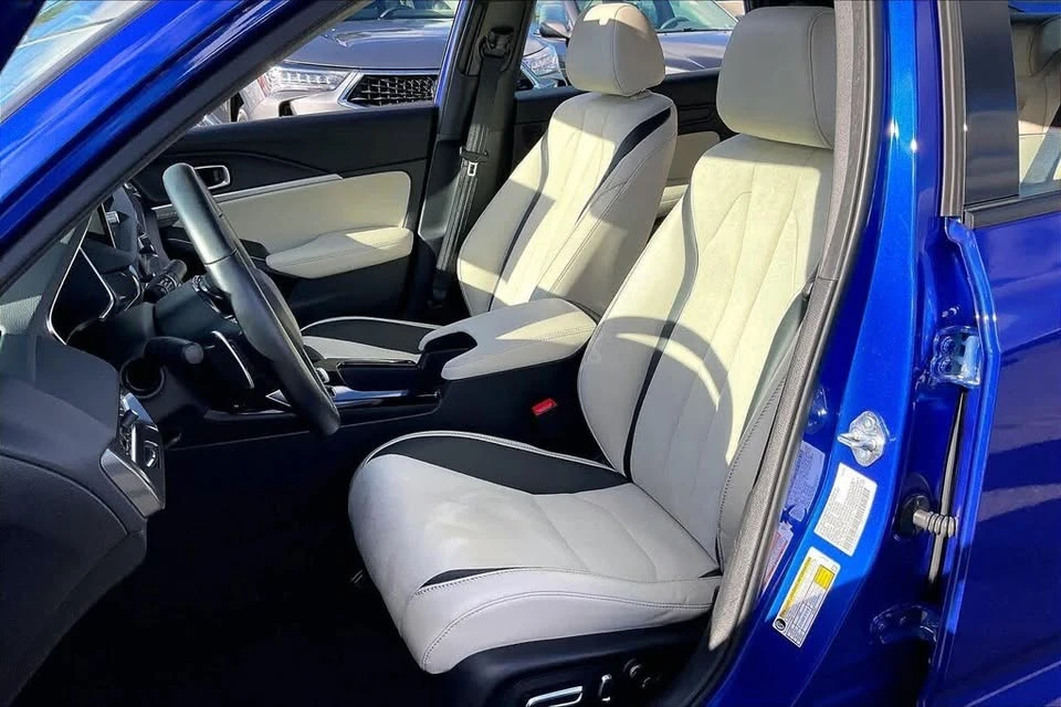 2025 Acura Integra 5th Gen - Image 8 of 18