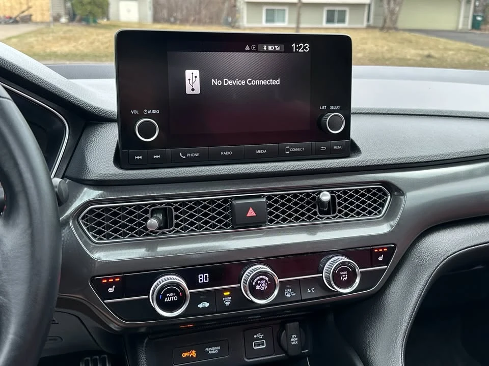 2025 Acura Integra 5th Gen - Image 13 of 17
