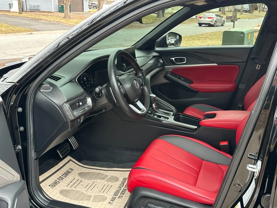 2025 Acura Integra 5th Gen - Image 9 of 17