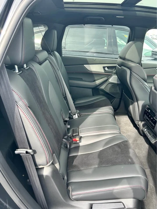 2025 Acura MDX 4th Gen - Image 6 of 12