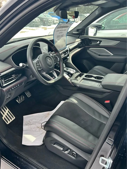 2025 Acura MDX 4th Gen - Image 8 of 12