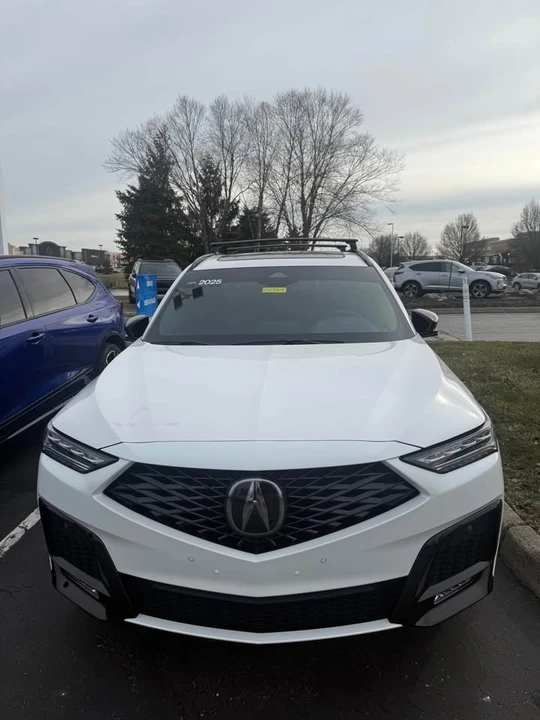 2025 Acura MDX 4th Gen - Image 2 of 10
