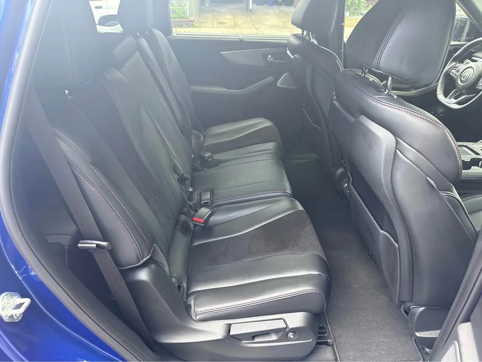 2025 Acura MDX 4th Gen - Image 10 of 19