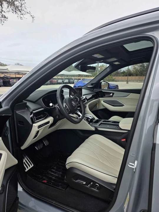 2025 Acura MDX 4th Gen - Image 3 of 5