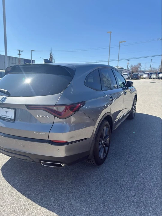 2025 Acura MDX 4th Gen - Image 3 of 8