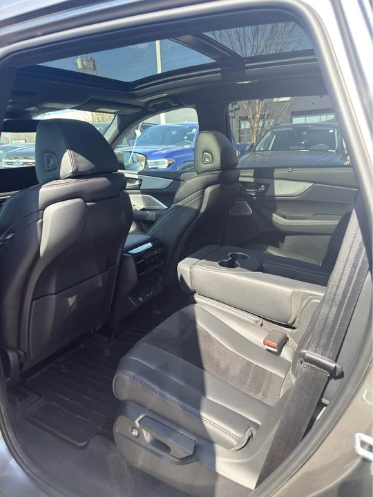 2025 Acura MDX 4th Gen - Image 5 of 8