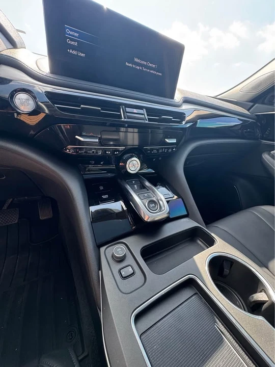 2025 Acura MDX 4th Gen - Image 8 of 14