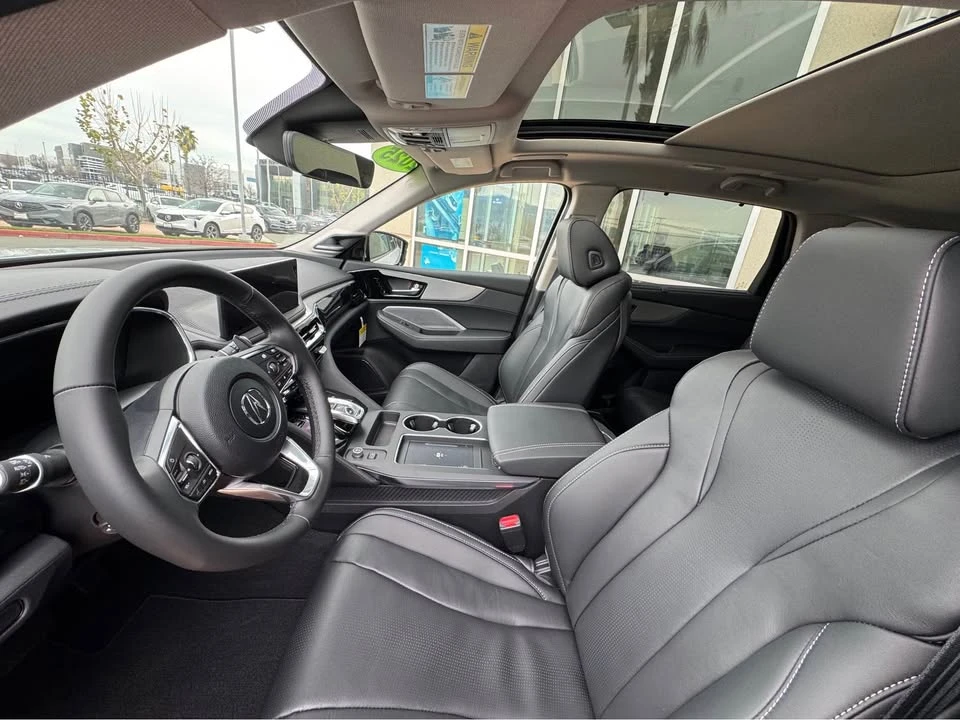 2025 Acura MDX 4th Gen - Image 5 of 13