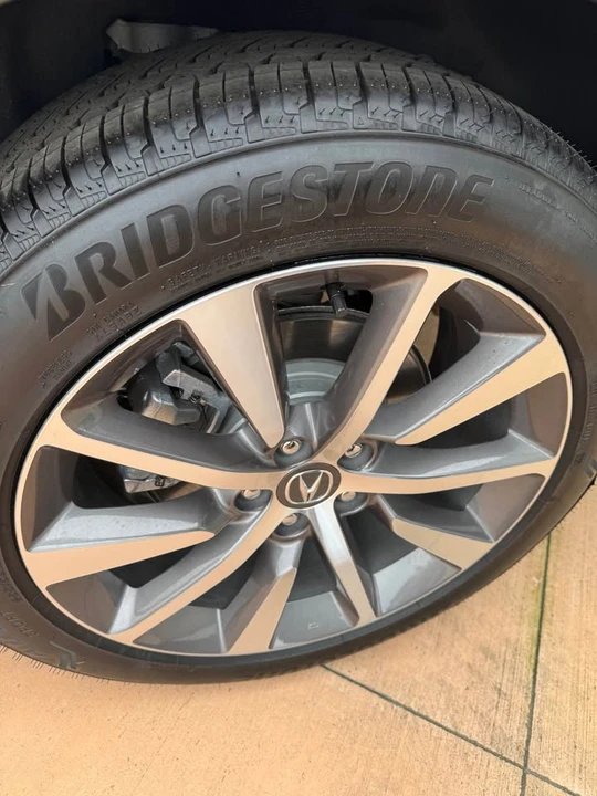 2025 Acura MDX 4th Gen - Image 11 of 13