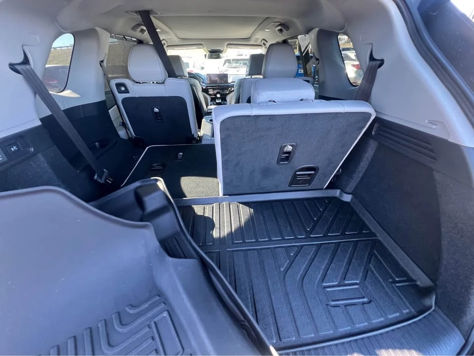 2025 Acura MDX 4th Gen - Image 6 of 12