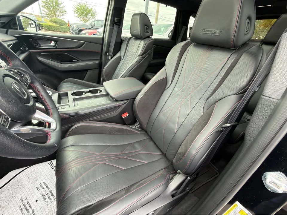 2025 Acura MDX 4th Gen - Image 15 of 19