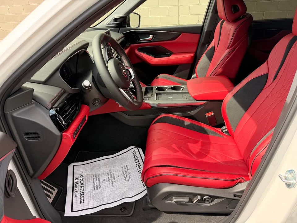 2025 Acura MDX 4th Gen - Image 14 of 19