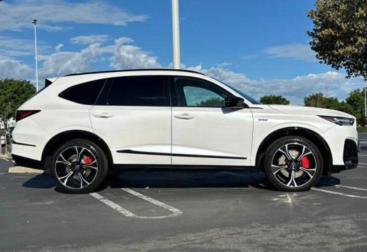 2025 Acura MDX 4th Gen - Image 2 of 18