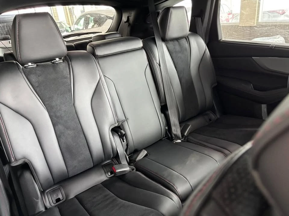 2025 Acura MDX 4th Gen - Image 14 of 17