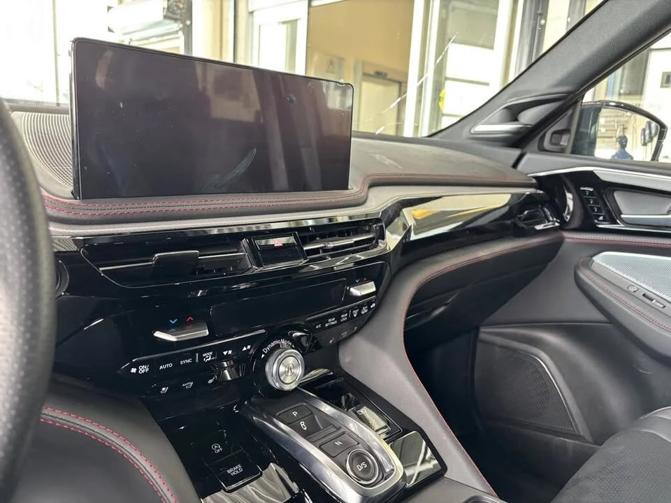 2025 Acura MDX 4th Gen - Image 11 of 17