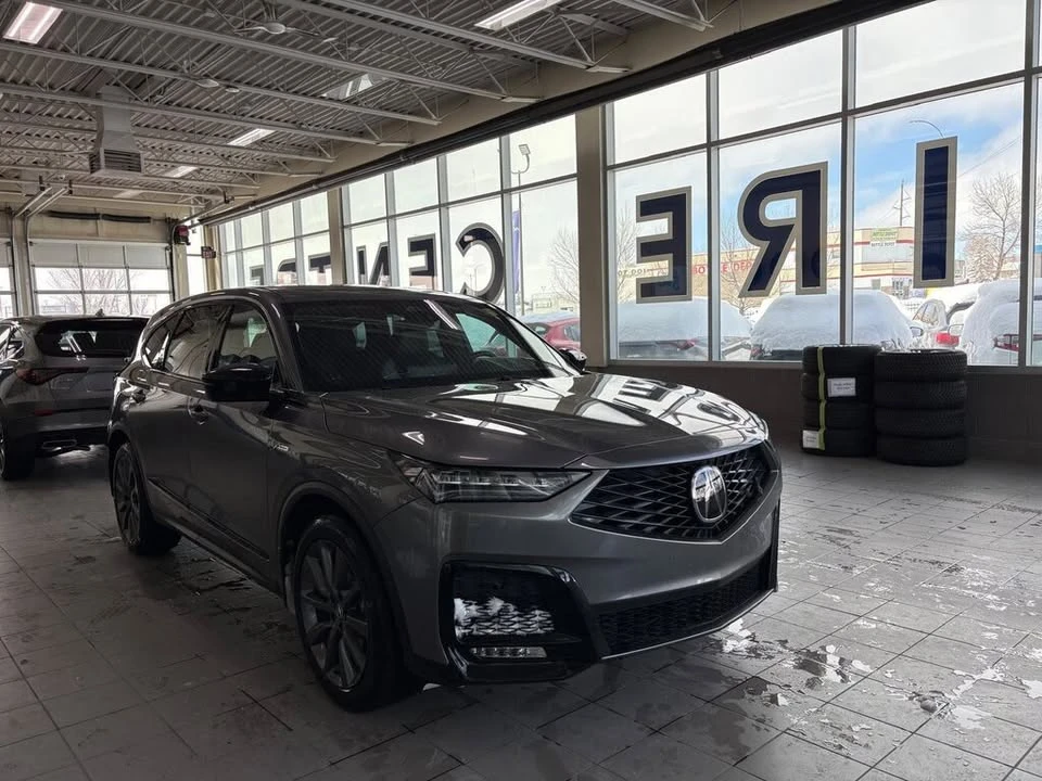 2025 Acura MDX 4th Gen - Image 2 of 17