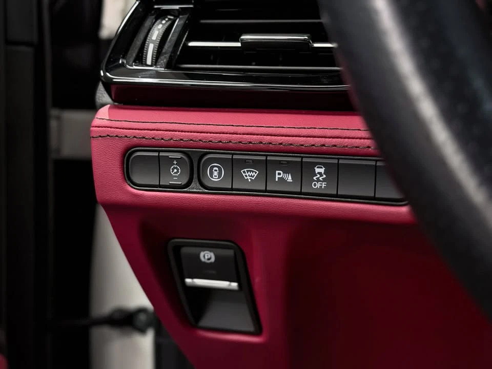 2025 Acura MDX 4th Gen - Image 12 of 17