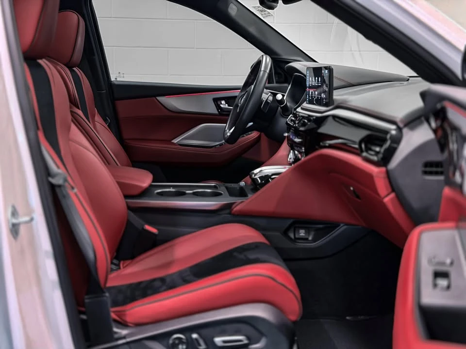 2025 Acura MDX 4th Gen - Image 13 of 17