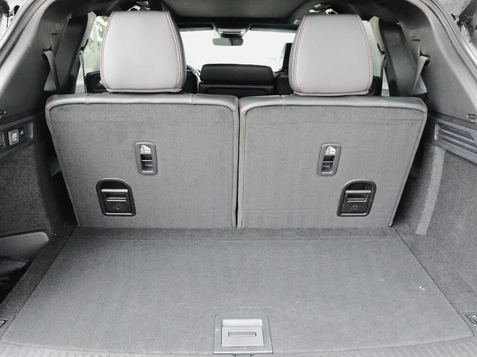 2025 Acura MDX 4th Gen - Image 13 of 18