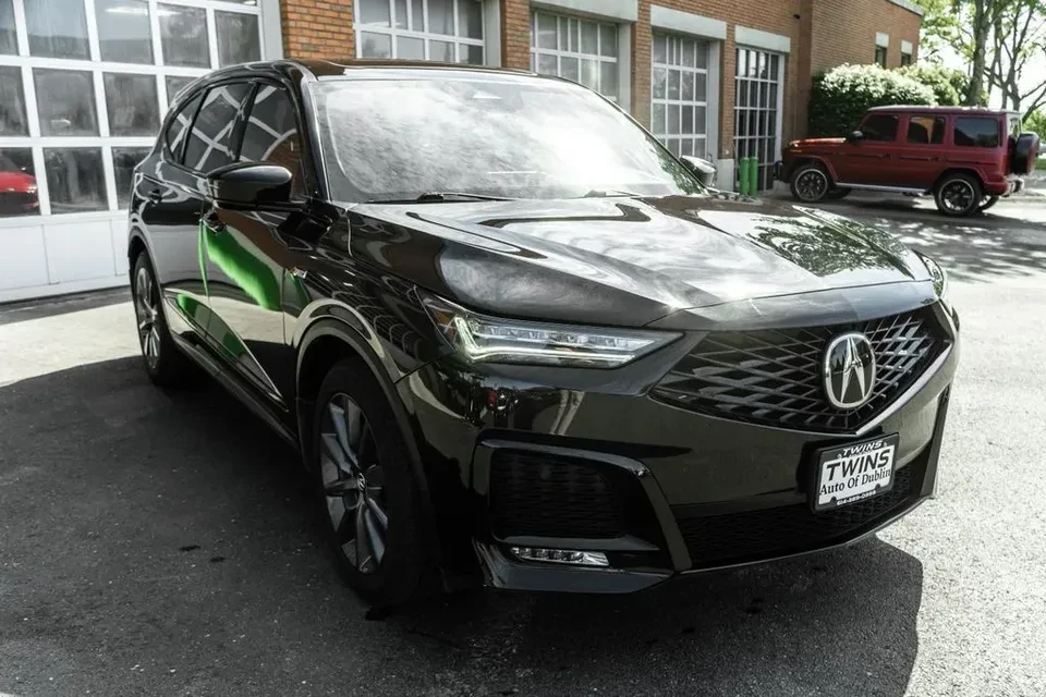 2025 Acura MDX 4th Gen - Image 2 of 20