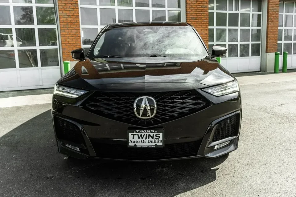 2025 Acura MDX 4th Gen - Image 18 of 20