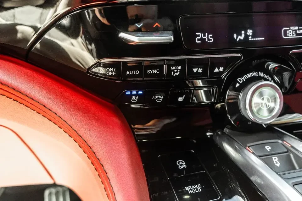 2025 Acura MDX 4th Gen - Image 11 of 20