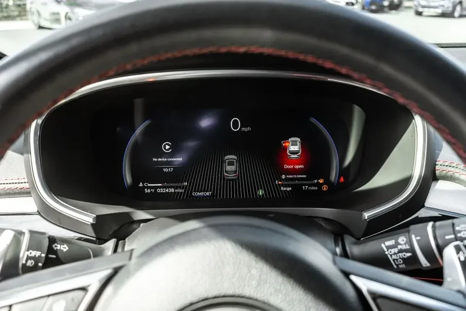 2025 Acura MDX 4th Gen - Image 8 of 20
