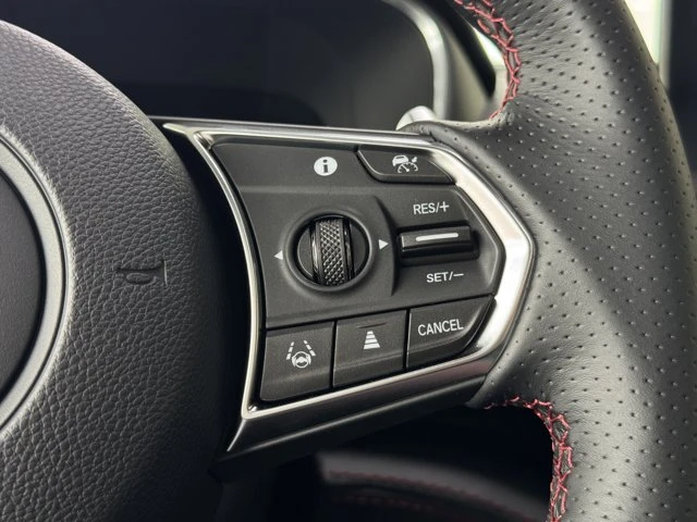 2025 Acura MDX 4th Gen - Image 15 of 20