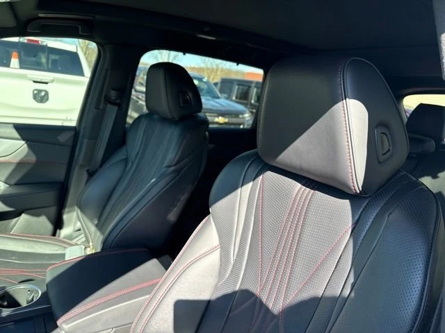 2025 Acura MDX 4th Gen - Image 17 of 20