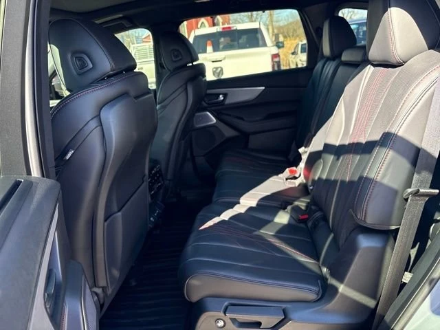 2025 Acura MDX 4th Gen - Image 9 of 20
