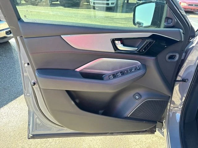 2025 Acura MDX 4th Gen - Image 15 of 20