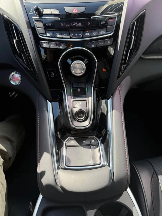 2025 Acura RDX 3rd Gen - Image 8 of 10