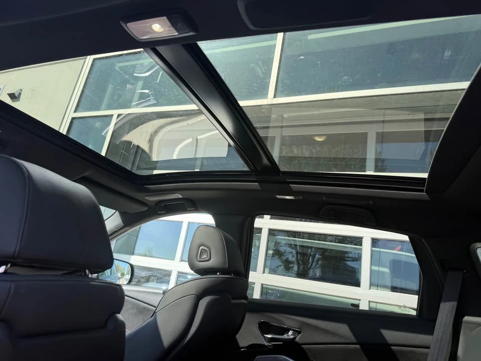 2025 Acura RDX 3rd Gen - Image 5 of 10