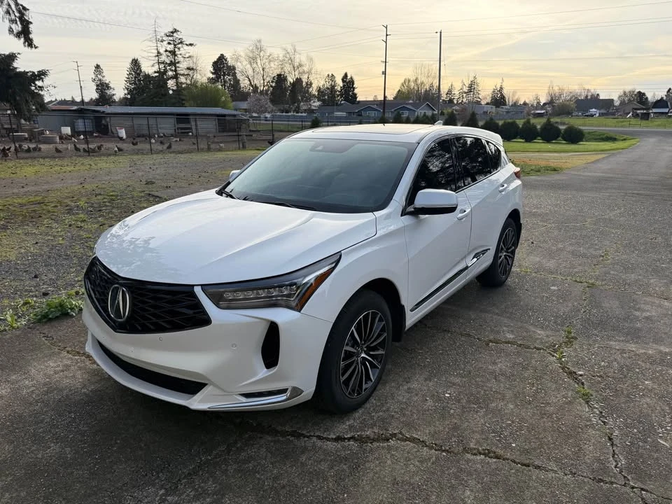2025 Acura RDX 3rd Gen - Image 2 of 9