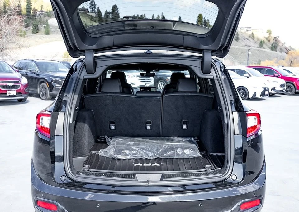 2025 Acura RDX 3rd Gen - Image 6 of 9