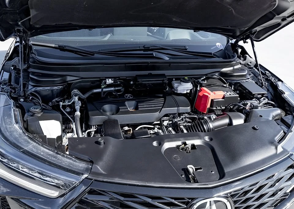 2025 Acura RDX 3rd Gen - Image 5 of 9