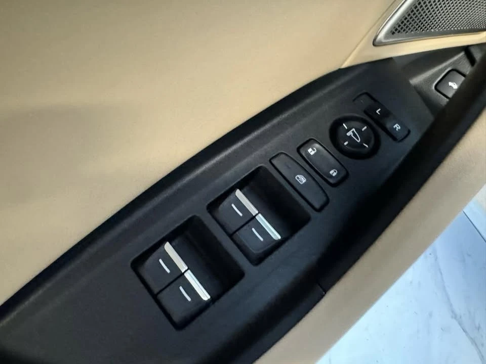 2025 Acura TLX 2nd Gen - Image 11 of 11