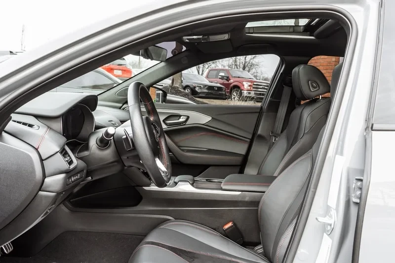 2025 Acura TLX 2nd Gen - Image 13 of 19