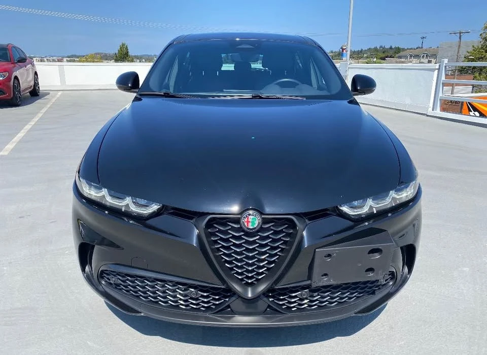 2025 Alfa Romeo Tonale - Image 3 of 10