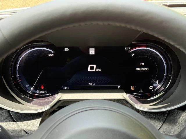 2025 Alfa Romeo Giulia - Image 17 of 21