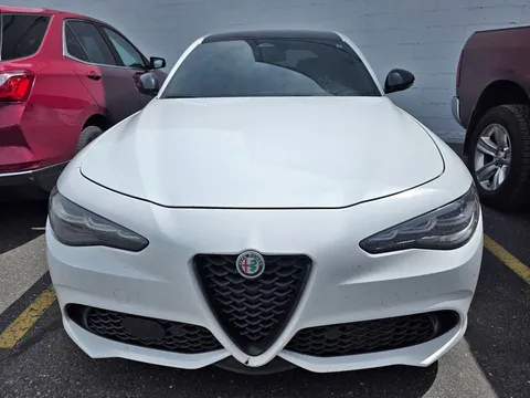 2025 Alfa Romeo Giulia AWD