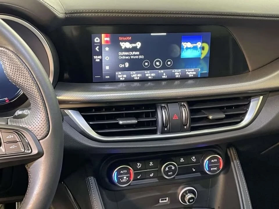 2025 Alfa Romeo Stelvio - Image 20 of 20