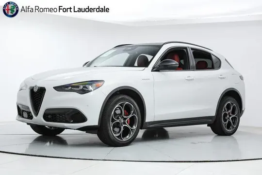 2025 Alfa Romeo Stelvio