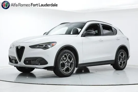 2025 Alfa Romeo Stelvio