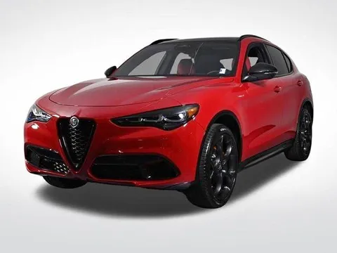 2025 Alfa Romeo Stelvio Base