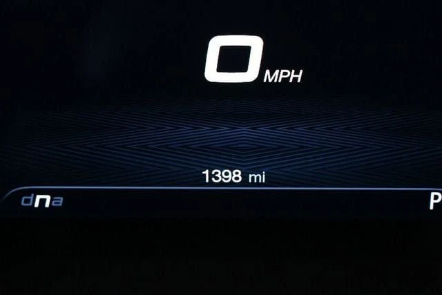 2025 Alfa Romeo Stelvio - Image 12 of 20